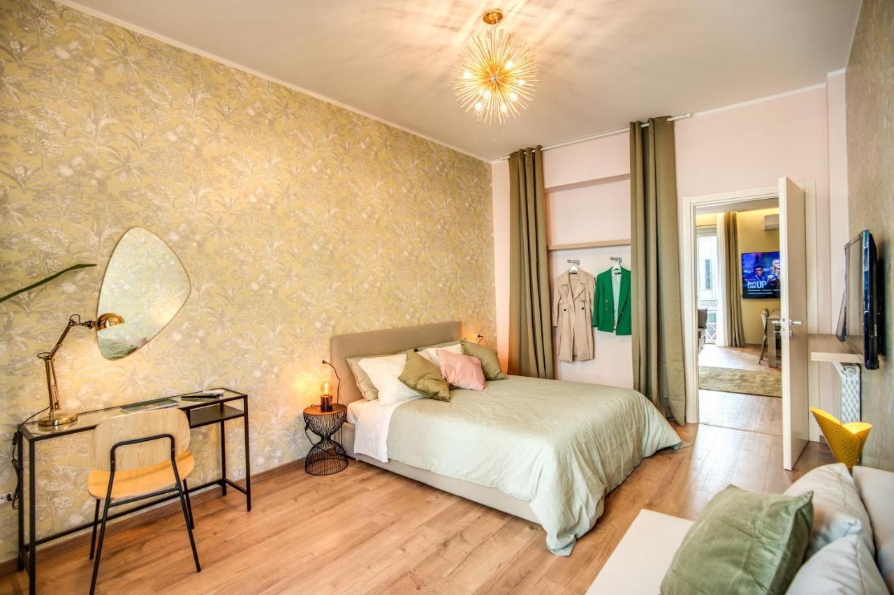 Downtown Srl - Cinque Terre Euphoria Apartment La Spezia Bagian luar foto
