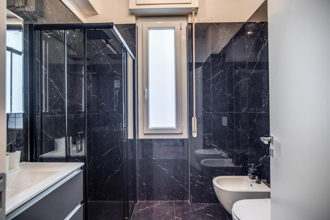 Downtown Srl - Cinque Terre Euphoria Apartment La Spezia Bagian luar foto