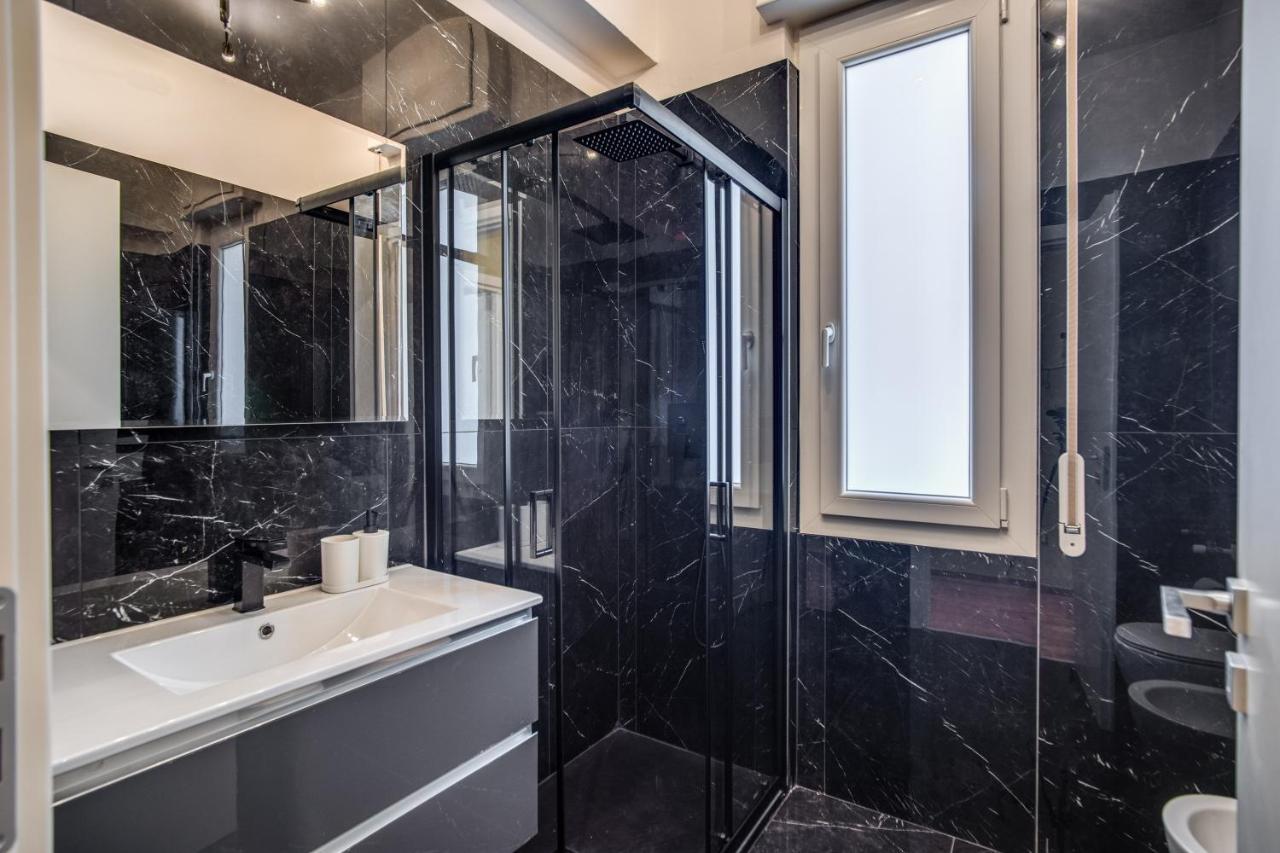 Downtown Srl - Cinque Terre Euphoria Apartment La Spezia Bagian luar foto